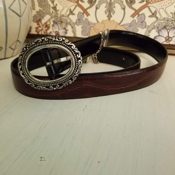 Reversible Women's Brown & Black Leather Belt, Scrollwork Buckle Mock Crock Boho - Picture 3 of 13